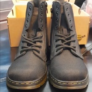 Dr Martens Air wair unisex kids shoes New Without tags size 4 IOB